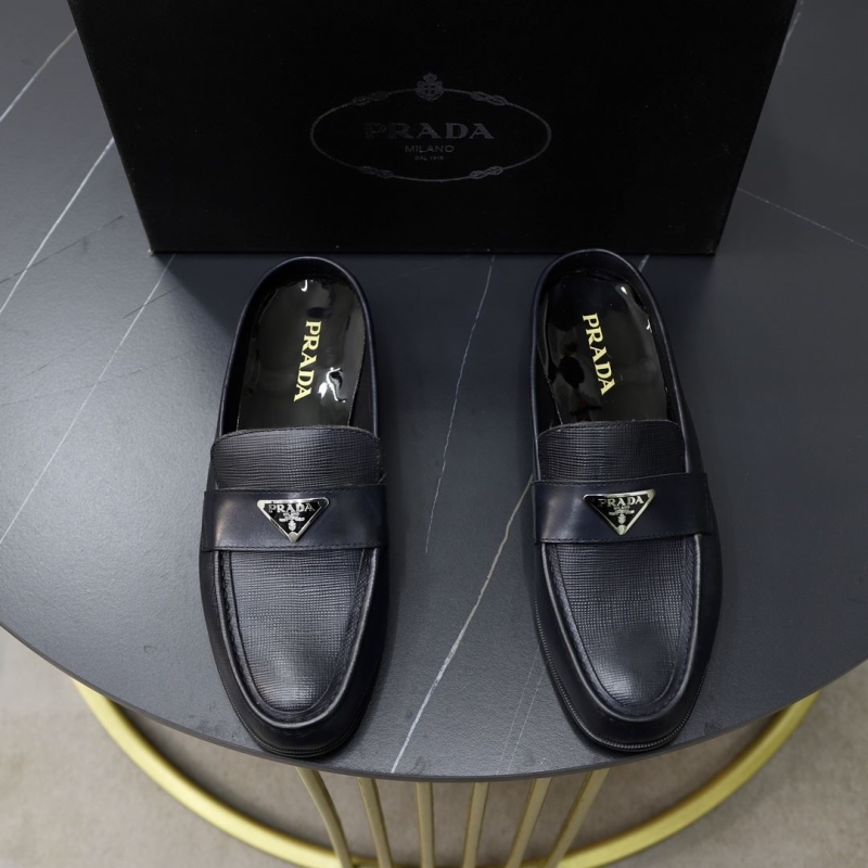 Pra*a leather shoes